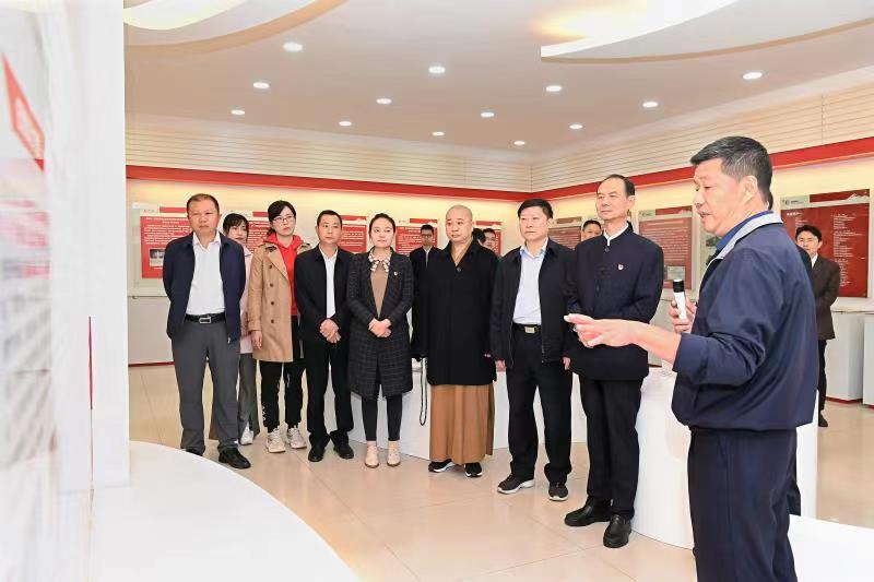 福建省人大常委會黨組書記、副主任雷春美和全國人大代表到順昌虹潤等地調(diào)研